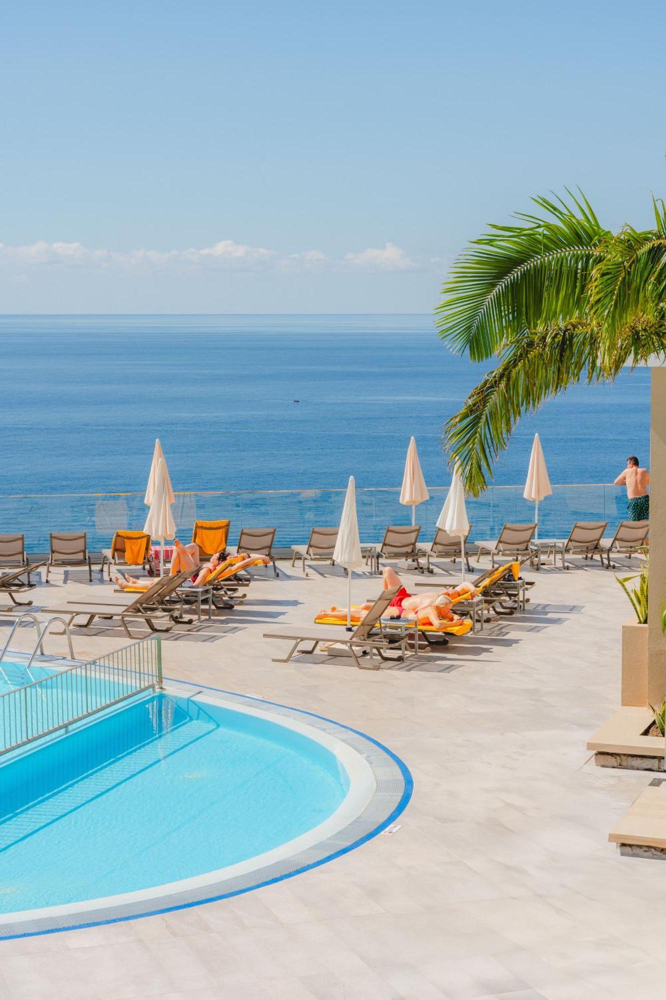 Duas Torres Hotel Funchal  Exterior photo